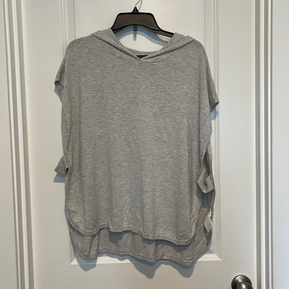 Laura Torelli Women’s gym coverup